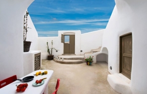 Small Architect's House Santorini, Greece • TravelPlusStyle.com
