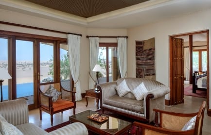 114071804-h1-dxbam-royal-suite-8332-hor-clsc