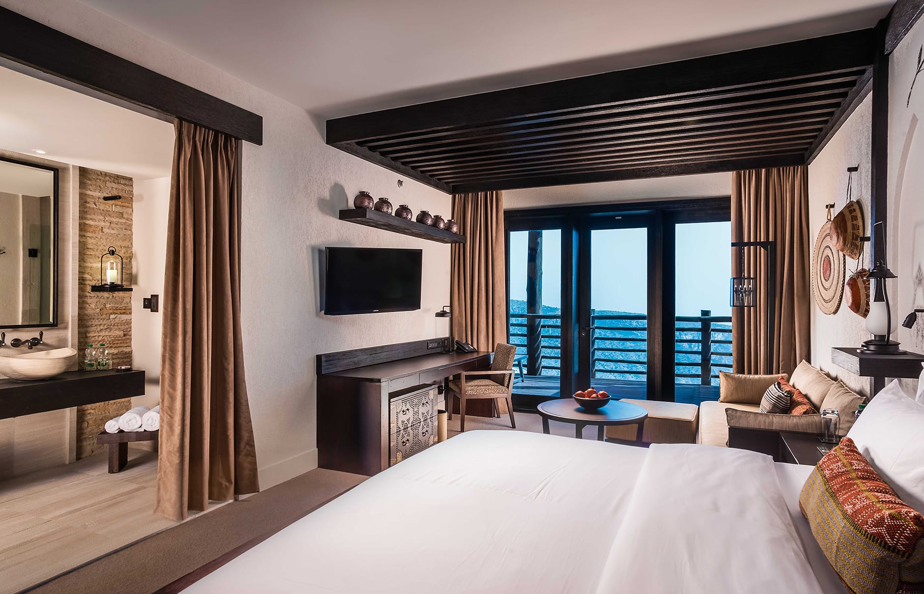 Horizon View Suite. Alila Jabal Akhdar, Nizwa, Oman. Hotel Review by TravelPlusStyle. Photo © Alila Hotels and Resorts