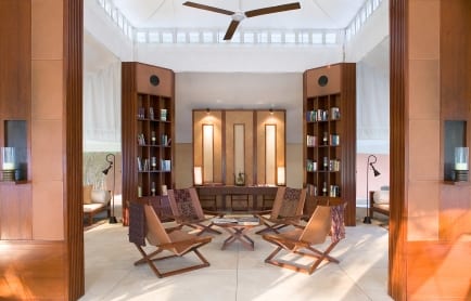 Aman-i-Khás - Lobby View