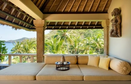 amankila-indonesia-ocean-suite-terrace_original_1509