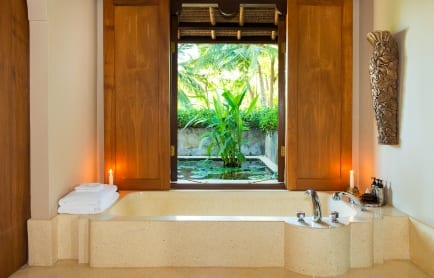 amankila-indonesia-suite-bathroom_original_1532