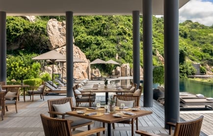 amanoi-vietnam-beach-club-restaurant_original_15085