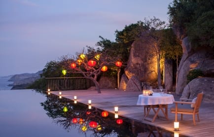 amanoi-vietnam-private-dinner-by-cliff-pool_original_4838