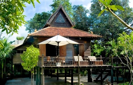 amansara-cambodia-khmer-village-house-exterior-in-the-daytime_original_9132