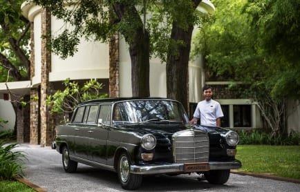 amansara-cambodia-vintage-mercedes_original_10112