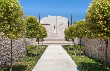 amanzoe-greece-main-walkway_original_6661