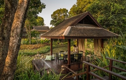 91456619-h1-apk_jimthompsonsuite_sala_g_a_m