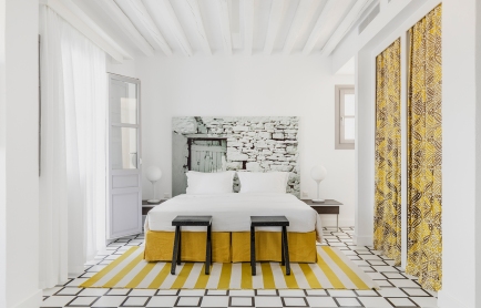 Mediterranean_Sea_View_Suite_with_Private_Pool_1