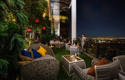 87744891-h1-btthbk_dining_saffron_sky_garden_02