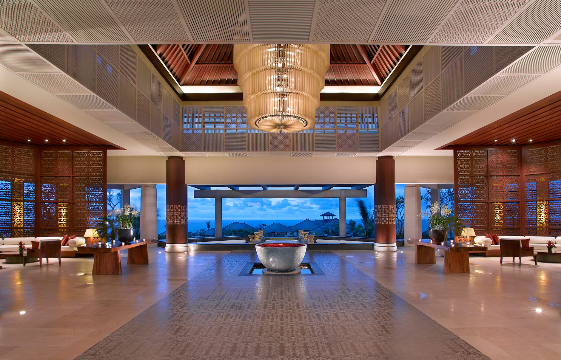 Umana Bali, LXR Hotels & Resorts, Bali, Indonesia. Hotel Review by TravelPlusStyle. Photo © Hilton 34948137-h1-10_lobby_