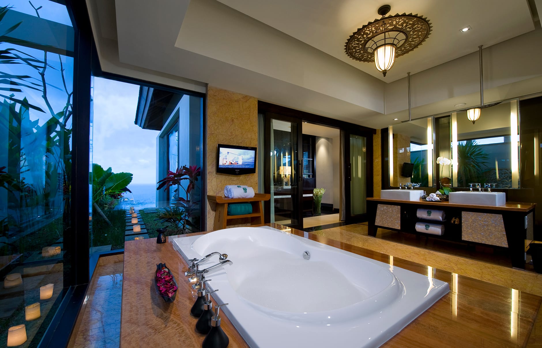 Umana Bali, LXR Hotels & Resorts, Bali, Indonesia. Hotel Review by TravelPlusStyle. Photo © Hilton 67590609-h1-bathroom
