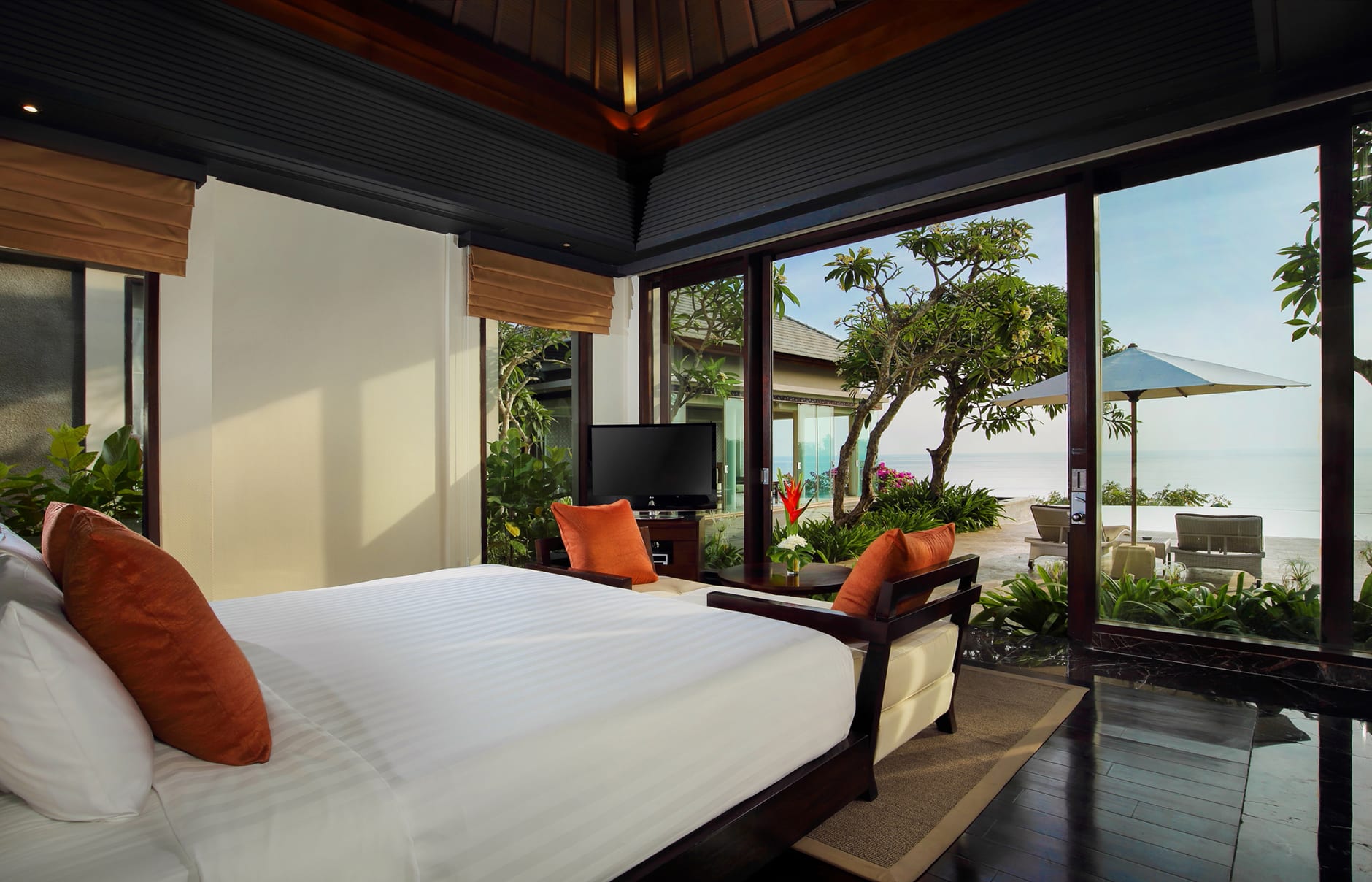 Umana Bali, LXR Hotels & Resorts, Bali, Indonesia. Hotel Review by TravelPlusStyle. Photo © Hilton 70604490-h1-pres_suite_2nd_bed