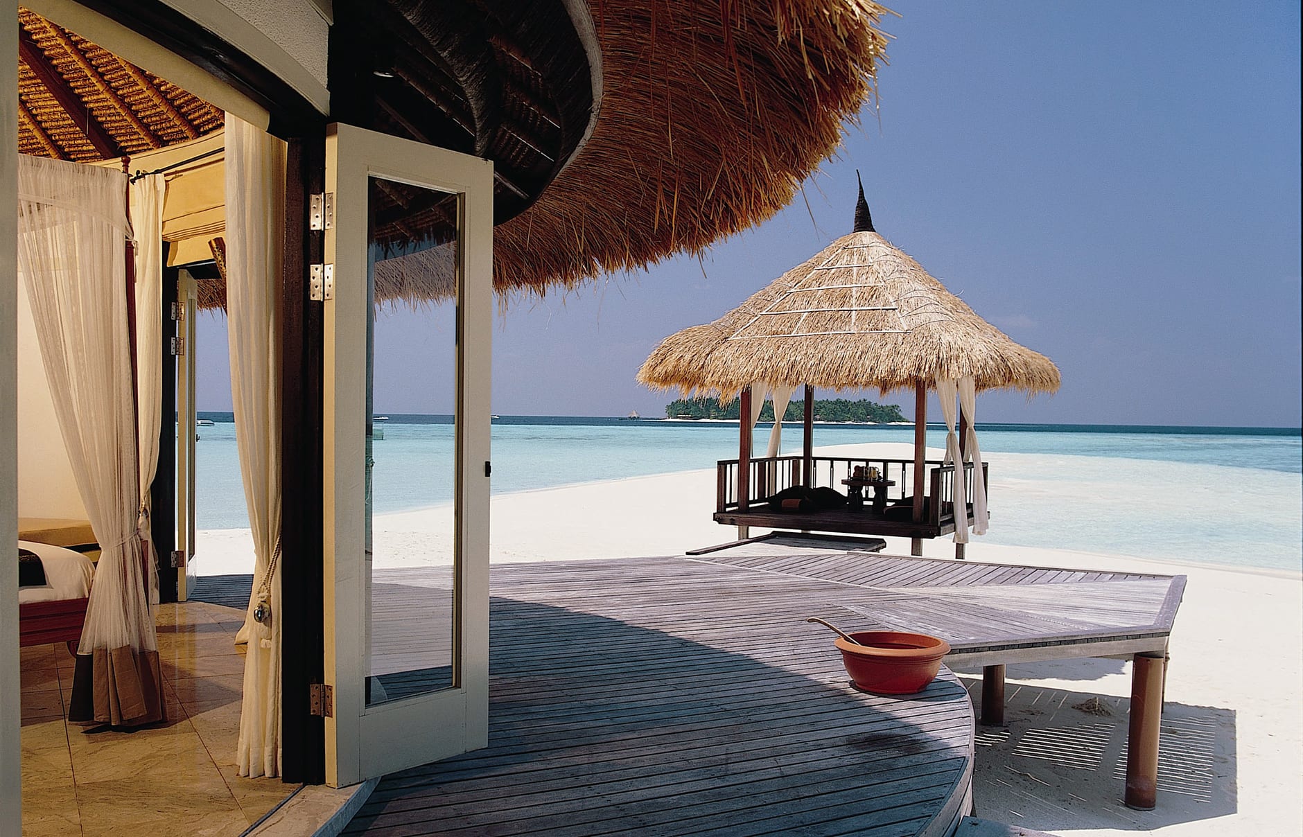 Banyan Tree Vabbinfaru, Maldives. Hotel Review by TravelPlusStyle. Photo © Banyan Tree Hotels & Resorts