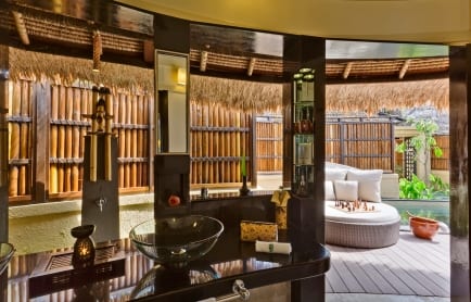 48314159-h1-btmdvb_fh_0712_beach_pool_villa_bath_1392-2