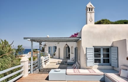 117635341-h1-waterfront_villa_14