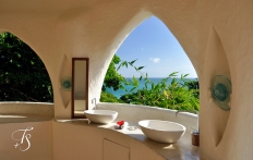 Pavilion Bathroom. Kilindi Zanzibar. © TravelPlusStyle.com