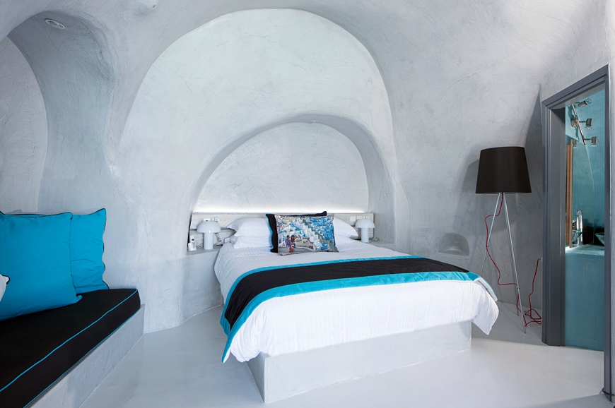 Alta Vista Luxury Honeymoon Suites | Imerovigli, Santorini. TravelPlusStyle.com