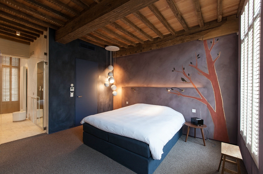 La Suite Sans Cravatte, Bruges, Belgium. travelplusstyle.com