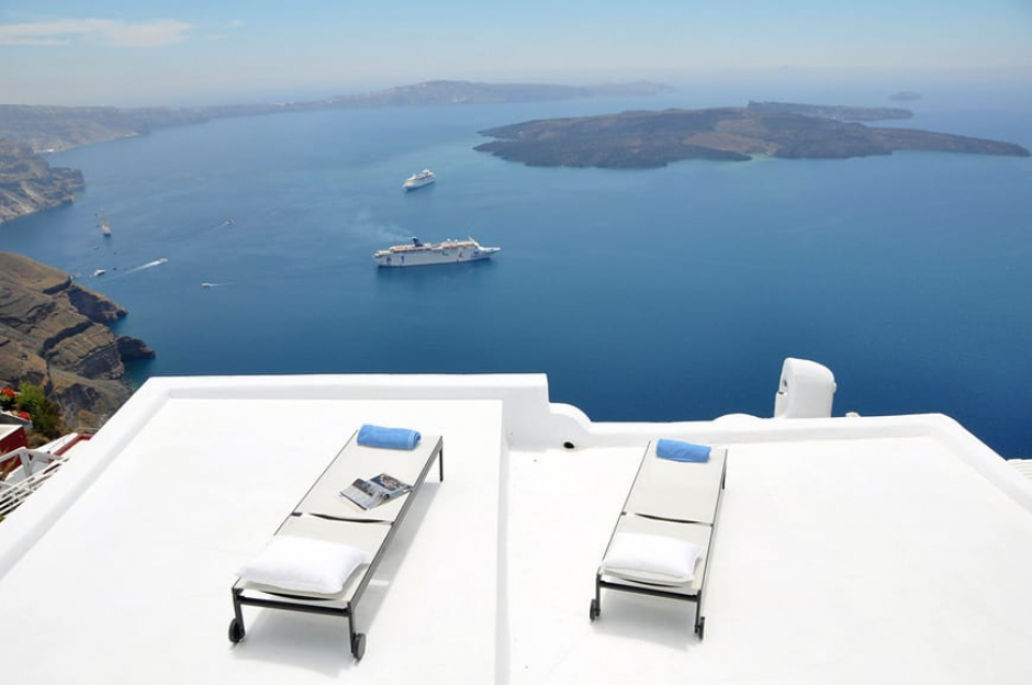 Villa Gaia, Santorini, Greece. TravelPlusStyle.com
