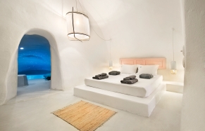 Sophia Luxury Suites Santorini. TravelPlusStyle.com