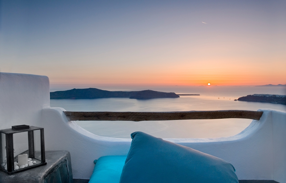 Sophia Luxury Suites Santorini. TravelPlusStyle.com