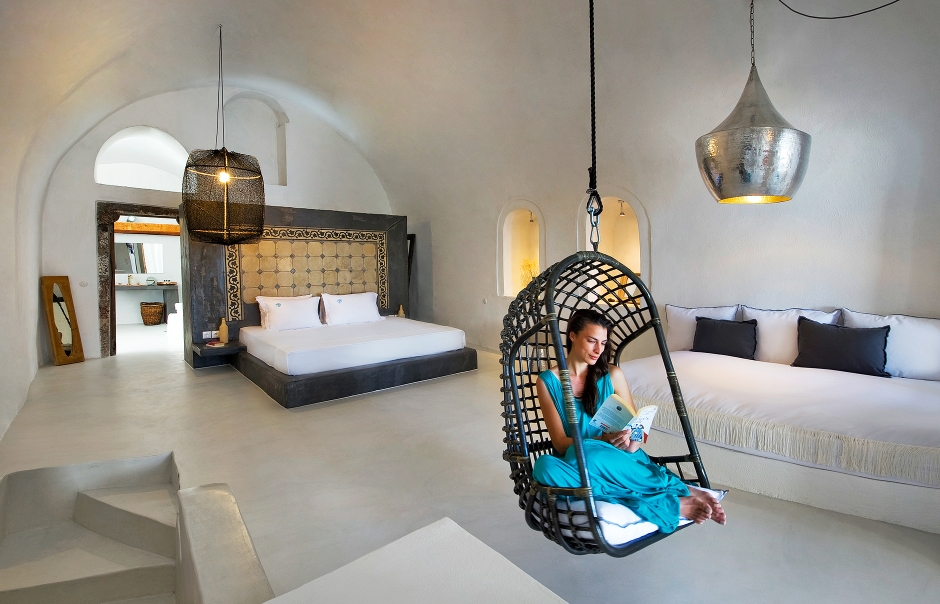 Sophia Luxury Suites Santorini. TravelPlusStyle.com