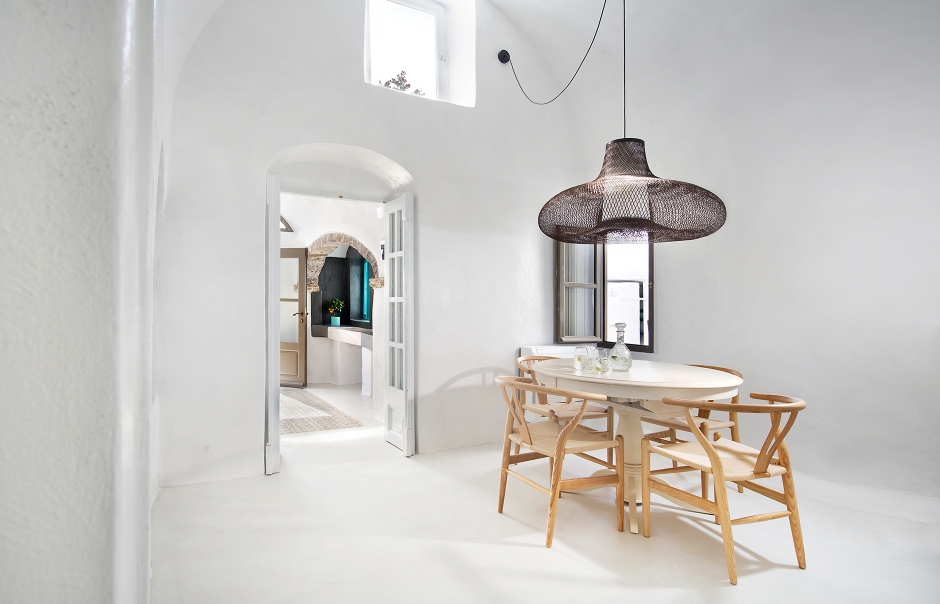 Sophia Luxury Suites Santorini. TravelPlusStyle.com