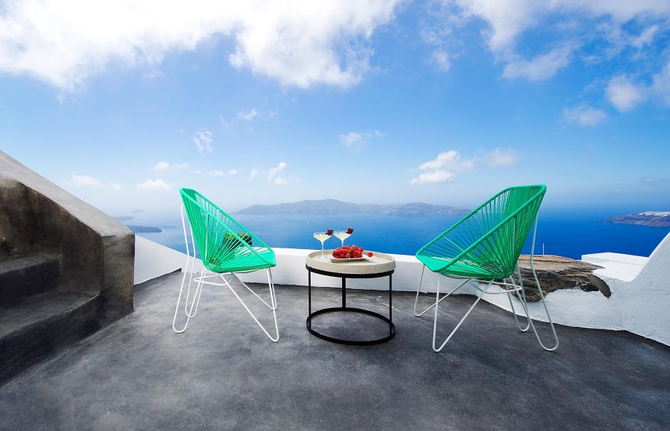 Sophia Luxury Suites Santorini. TravelPlusStyle.com