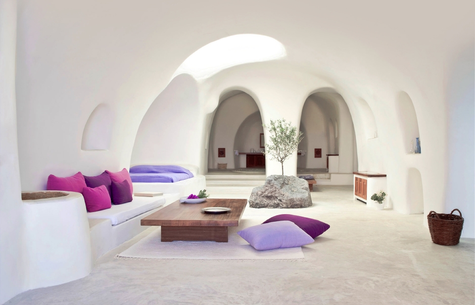 What Are The Best Luxury Santorini Hotels With Caldera View