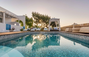 Eiriana Luxury Suites, Plaka Milou. Milos, Greece. Travelplusstyle.com