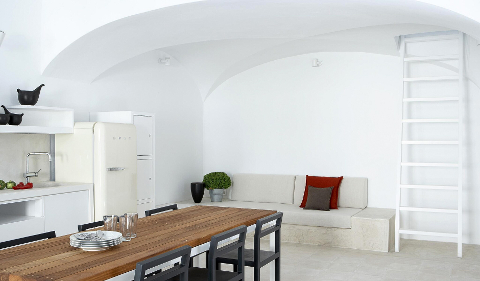Villa Fabrica, Santorini, Greece. TravelPlusStyle.com