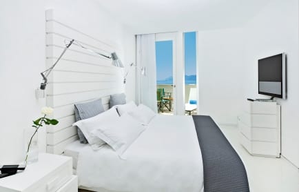 87234091-h1-relaxingroom