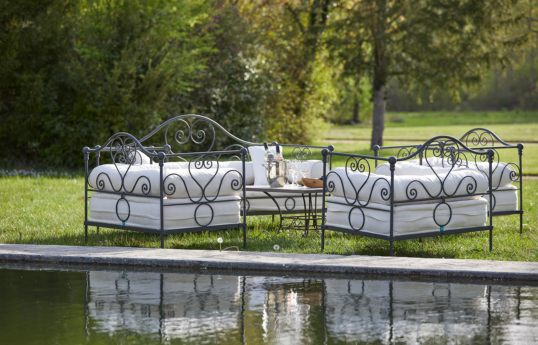 Château de Fonscolombe, Provence, France. Luxury Hotel Review by TravelPlusStyle. Photo © Château de Fonscolombe