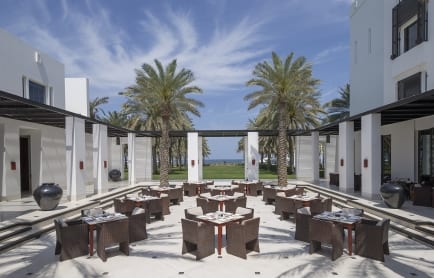 the_restaurant_courtyard