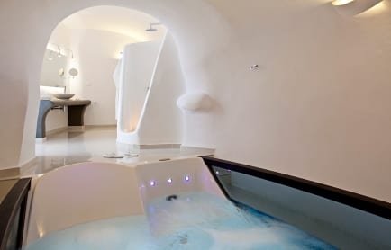 69130273-h1-superior_suite__2