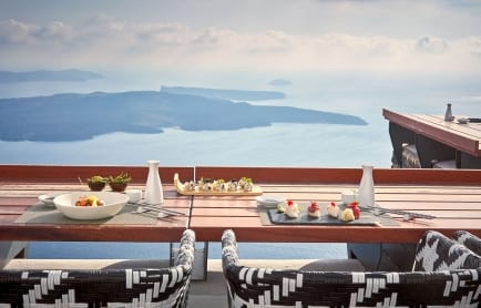 88485899-h1-sushi_bar_19