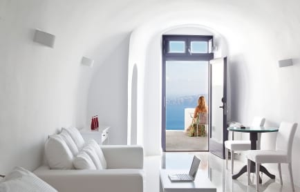 Chromata Up Style Hotel, Santorini. © Katikies