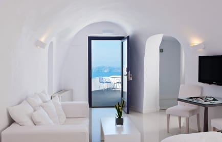 Chromata Up Style Hotel, Santorini. © Katikies