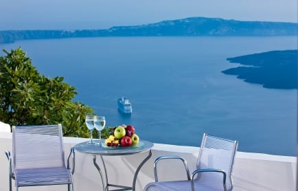 Chromata Up Style Hotel, Santorini. © Katikies