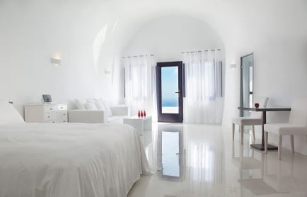 Chromata Up Style Hotel, Santorini. © Katikies