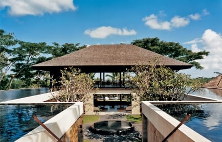 44165184-h1-ojas_building