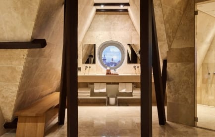 100072801-h1-conservatorium_hotel_rooftop_suite_2