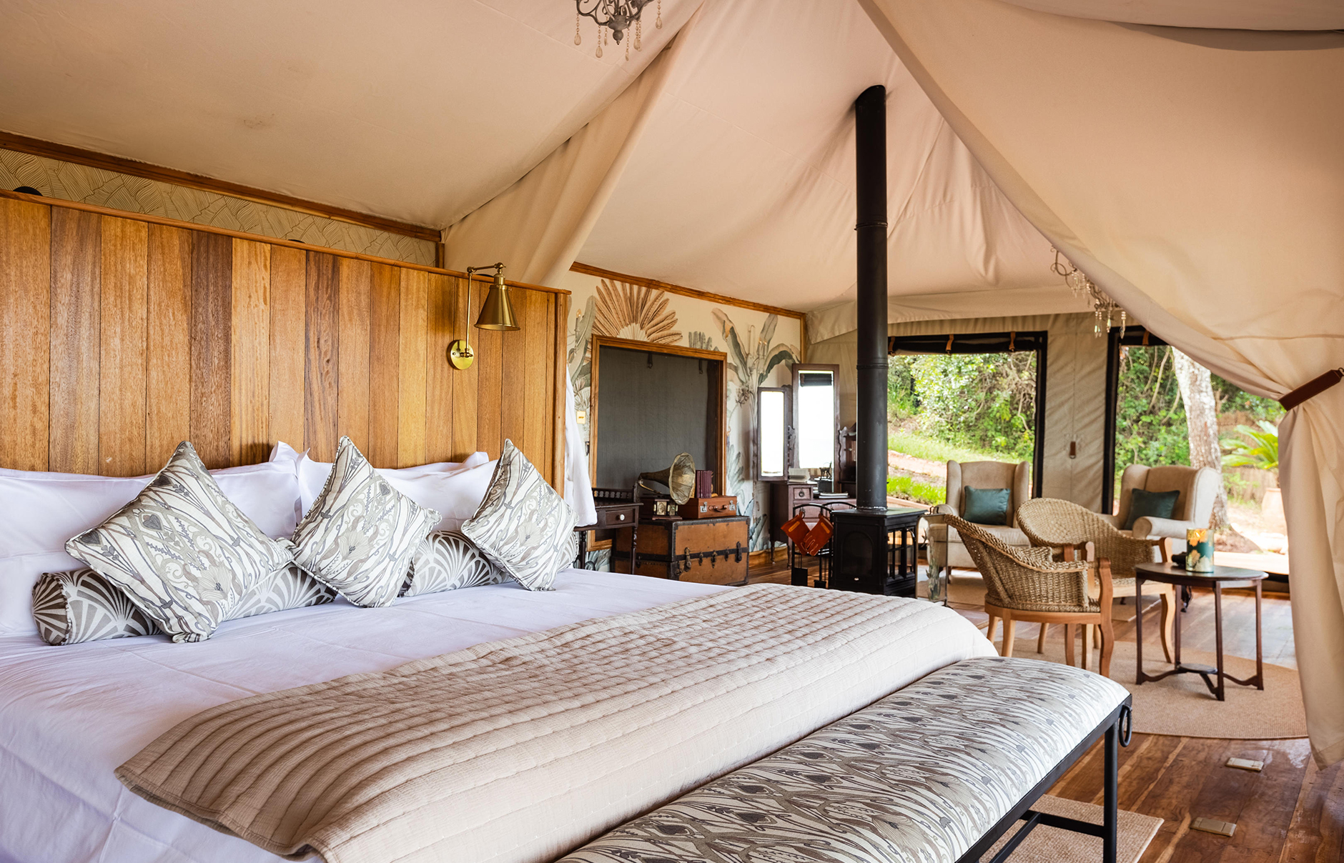 1751632463073_HoneymoonTent_CottarsCamp_TCunniffe_003