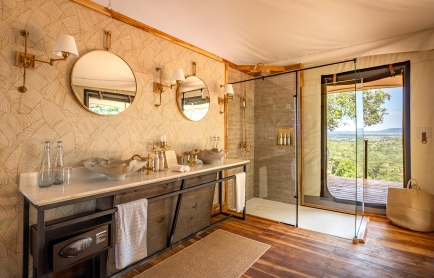 1751893839504_HoneymoonTent_CottarsCamp_TCunniffe_004