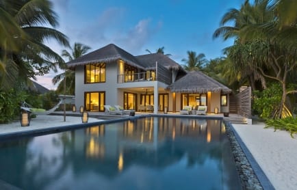 beach-residence-exterior-at-twilight