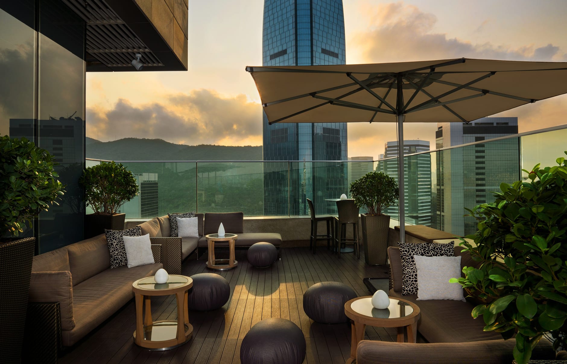 EAST Hong Kong, Hong Kong. Hotel Review by TravelPlusStyle. Photo © Swire Hotels
