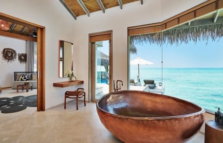 three-bedroom-water-sunset-villa-bathroom