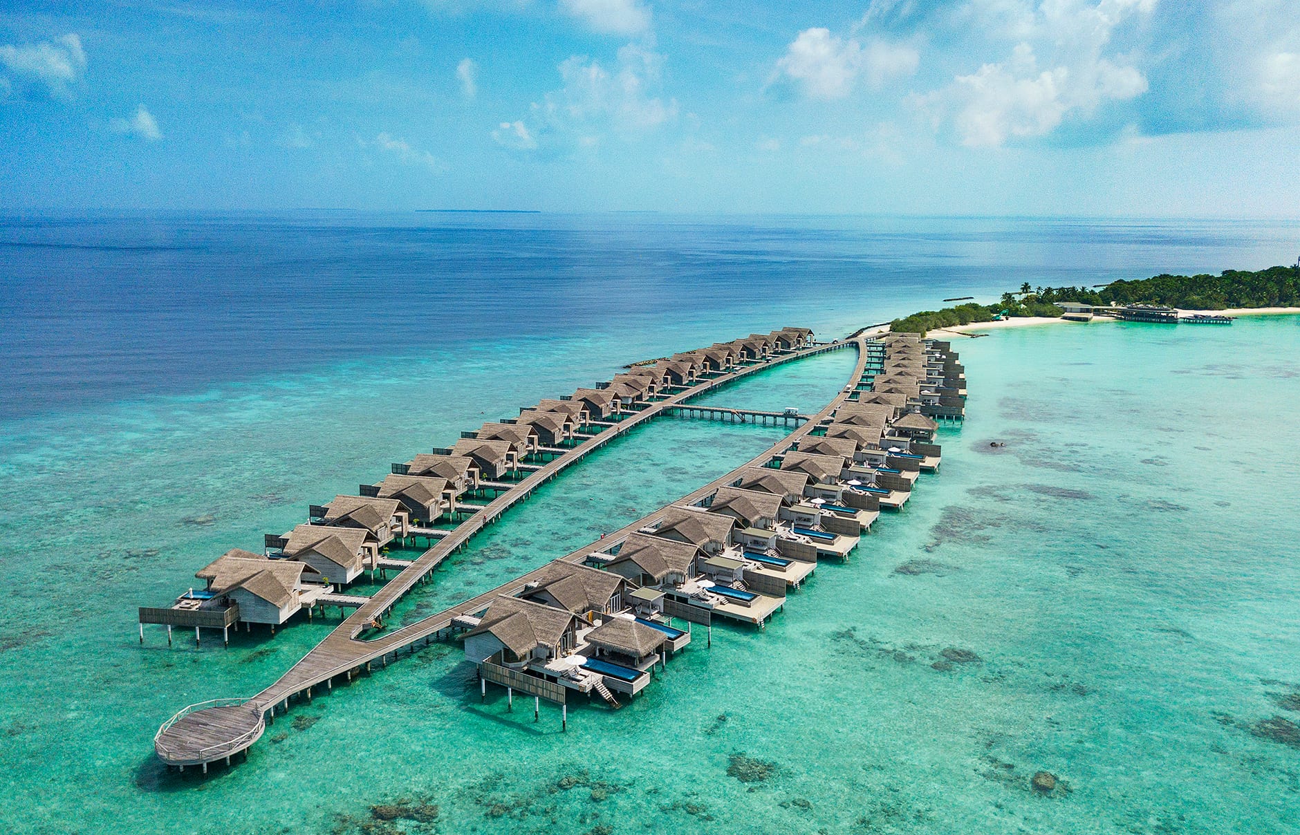 Fairmont Maldives, Sirru Fen Fushi, 
Shaviyani Atoll, Maldives. Hotel Review by TravelPlusStyle. Photo © AccorHotels