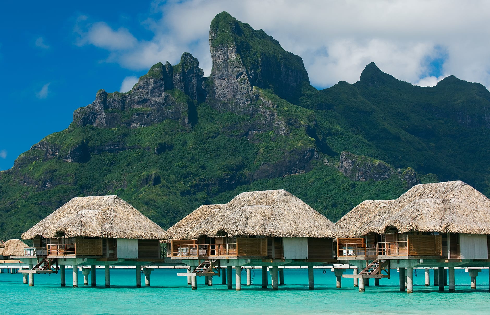 Four Seasons Resort Bora Bora, French Polynesia. Hotel Review. © Four Seasons Hotels Limited 